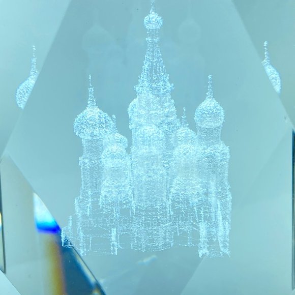 3D Crystal Glass Laser Cut Etched Paperweight Moscow Russia Red Square Cathedral - Picture 4 of 7